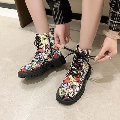 Универсальная, удобная и модная верхняя одежда женские короткие ботинки 2025 осень и зима новые на толстой подошве повседневные теплые ботинки мартин женские