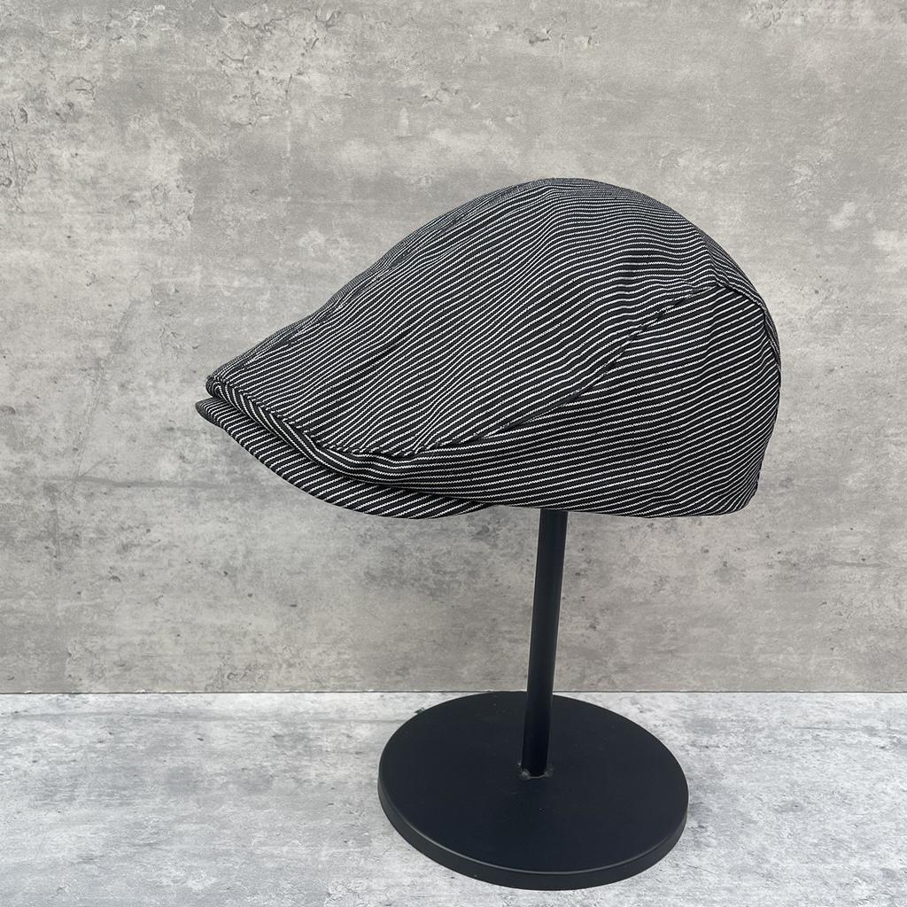 High quality light professional style fashion pinstripe forward hat men's and women's spring and summer thin beret niche painter hat