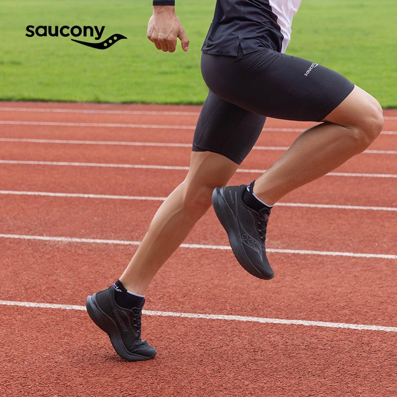 SAUCONY Мужские легкие беговые кроссовки Kinvara 15 Triple Black S20967-201