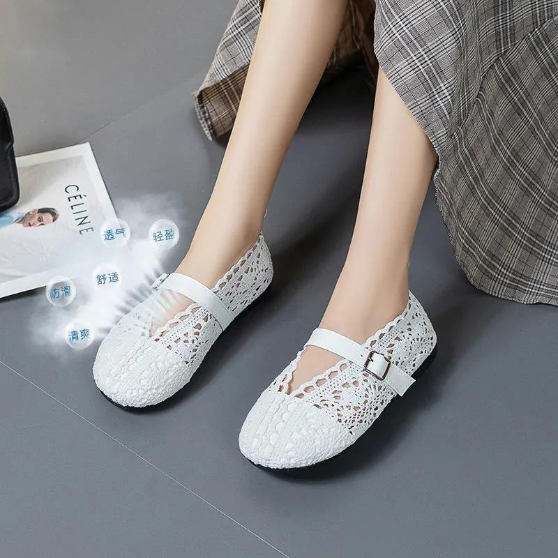 Cloth Shoes Women's Flat Shoes with Hollow Holes Sandals Non-slip Peas Shoes Women's Casual Buckle Comfortable Flat Shoes