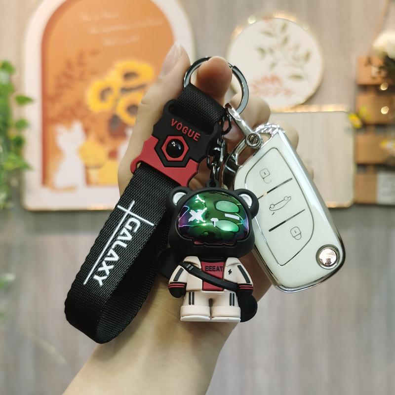 DS Master Xiongbing Iron General Car Remote Key Cover with Buckle – Unisex Car Key Aftermarket Accessory.