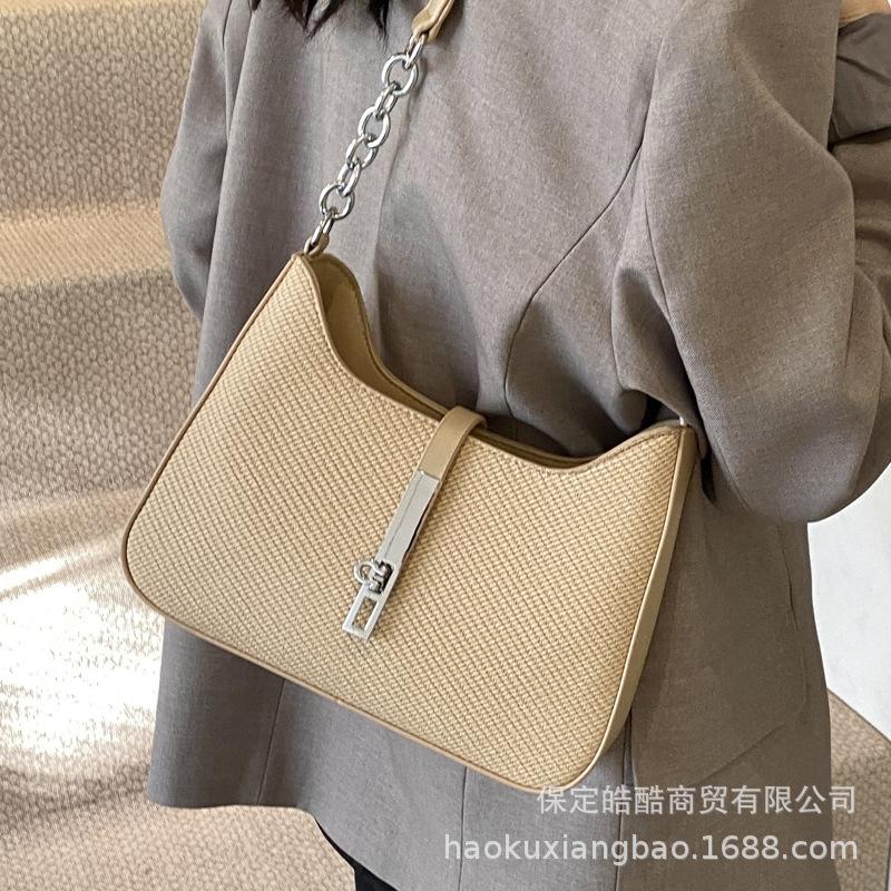 Underarm bag women's 2025 new popular shoulder bag spring casual premium texture commuter messenger bag