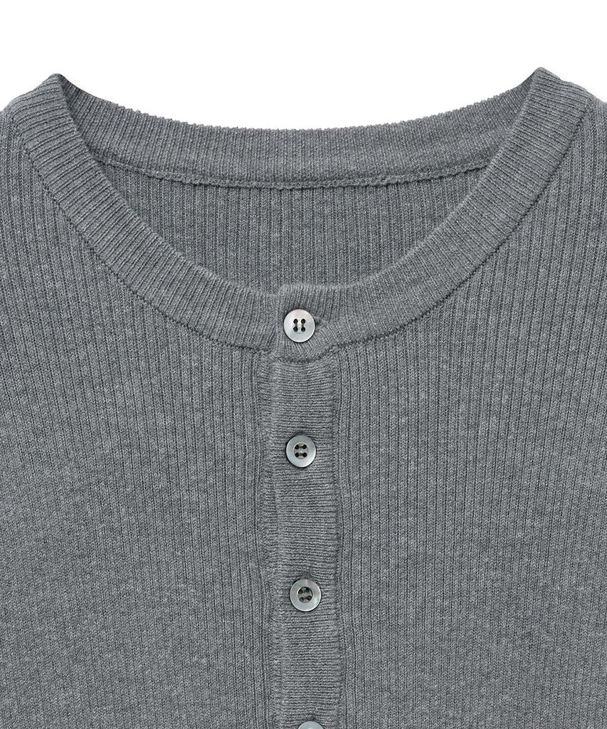 NOIRER Cotton Ribbed Henley Neck Knit (Gray)