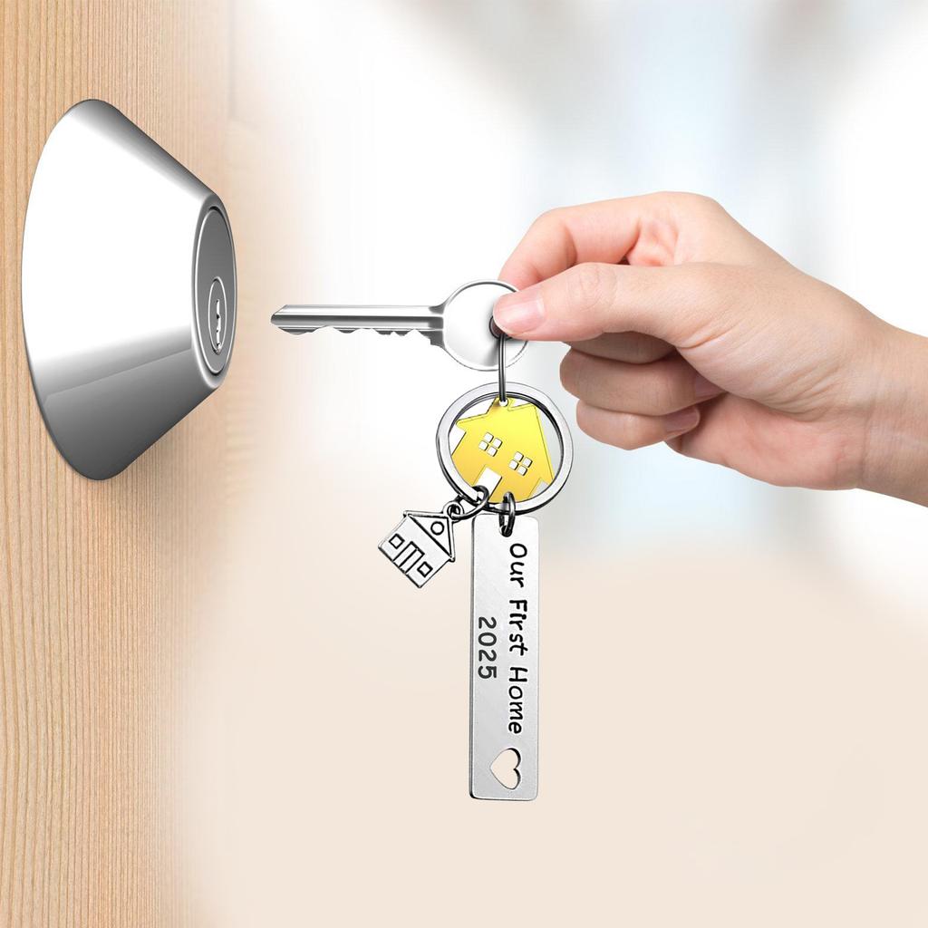 Elegant 2025 Moving Day Keychain Thoughtful 2025 Housewarming Gift Keychain In Stainless Steel for Friends Family
