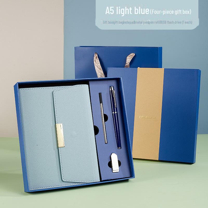 Подарочный набор из трехслойного блокнота формата А5 с индивидуальной гравировкой