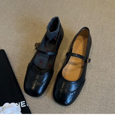 Брок с плоской подошвой, резные маленькие кожаные туфли для женской весны и осени, новые туфли-лодочки с круглым носком, плоские туфли, новые