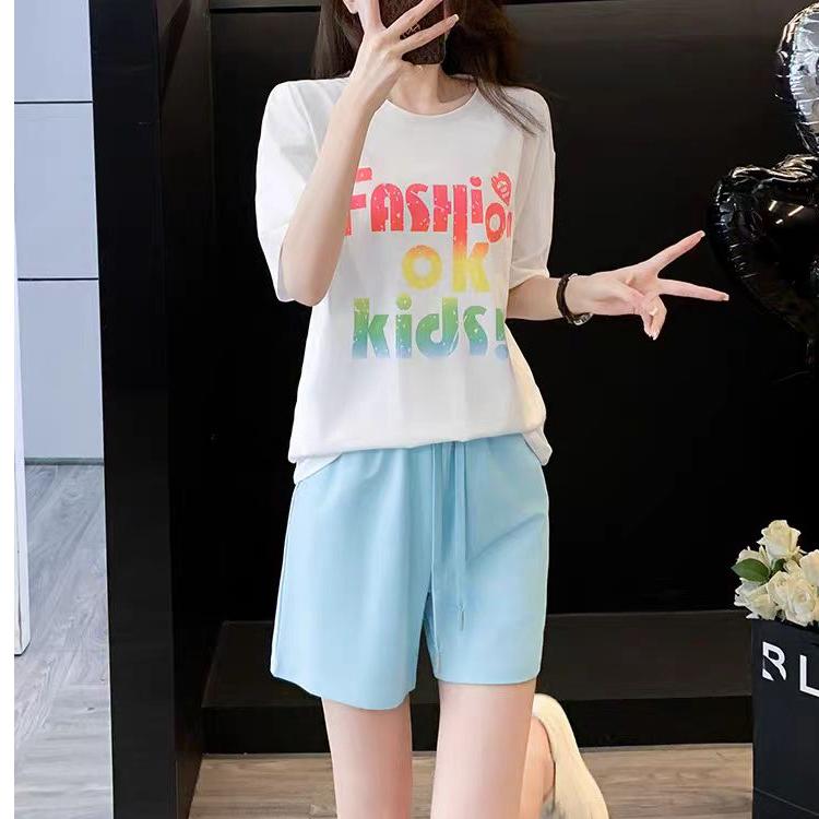 2025 летняя корейская футболка с коротким рукавом и шорты с принтом, комплект из двух предметов для бега для молодой девушки, академический стиль, повседневные свободные белые спортивные костюмы для женщин