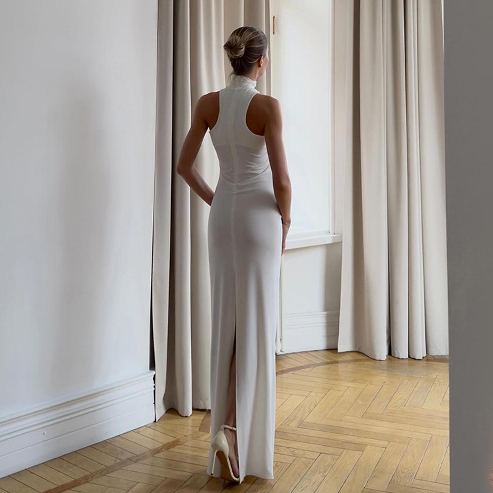 Весна/Лето 2025 Женское однотонное вечернее платье без рукавов с высоким воротом, облегающее фигуру