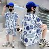 Лето 2023 года для мальчиков: стильная рубашка с коротким рукавом и костюмный комплект - модная детская одежда