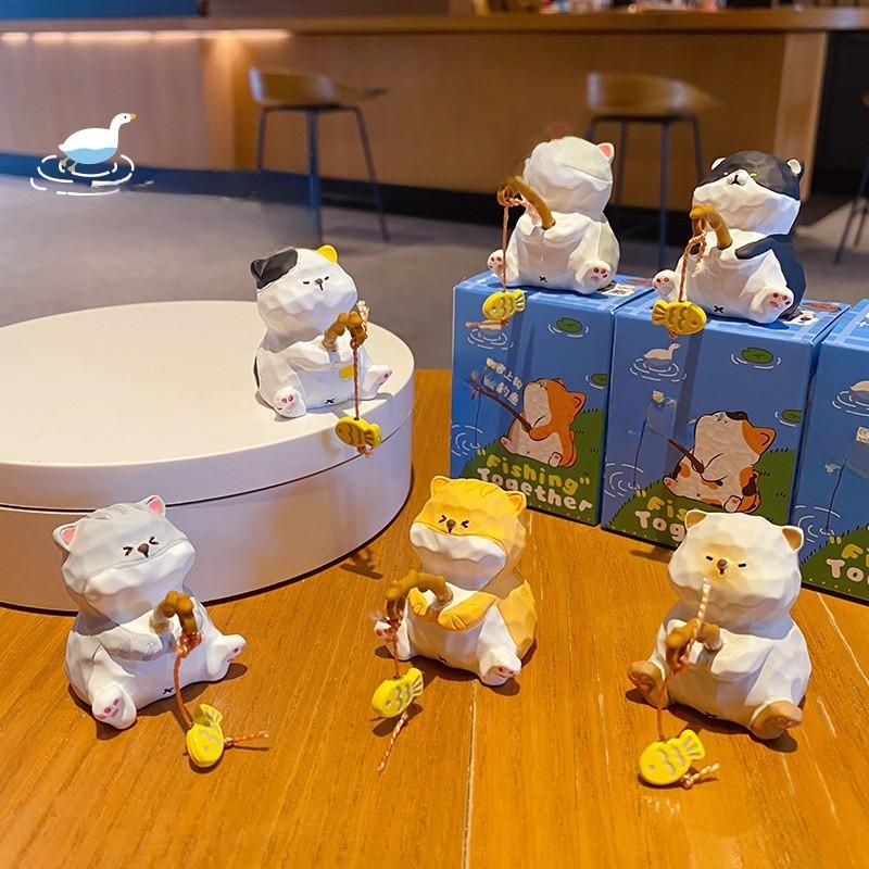 Игрушка-фигурка кота из смолы с мотивом рыбалки в качестве подарка на свадьбу или день рождения