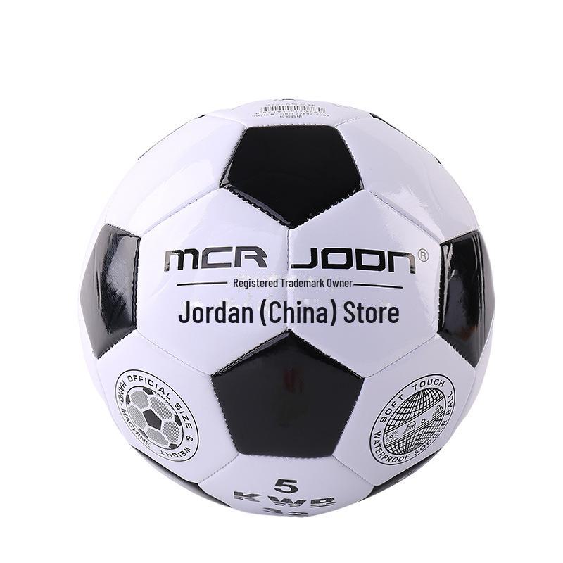 Durable No. 4/5 PVC/PU Soccer Ball for Training & Competition - Suitable for Adults & Students
