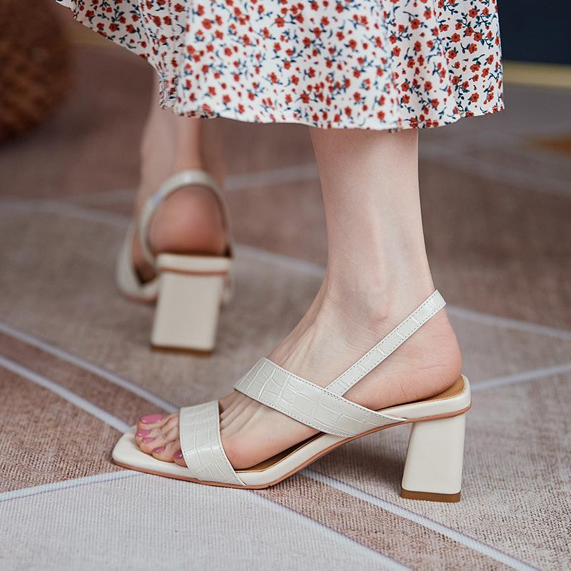 Women's Temperament Sandals 2024 Summer New Versatile Thick Heel Open Toe White High Heels Square Toe Elegant Single Shoes