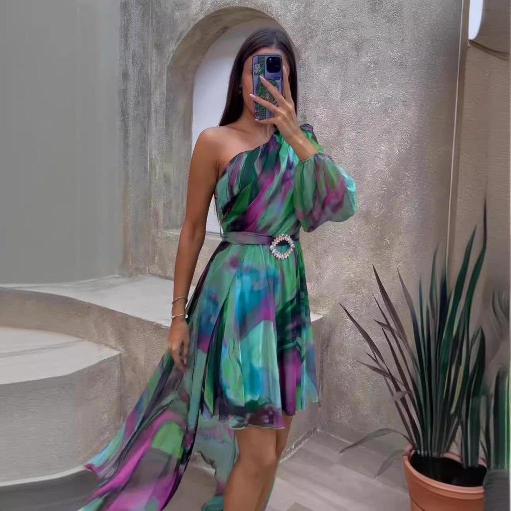 2023 Зеленое платье на одно плечо с европейским и американским принтом