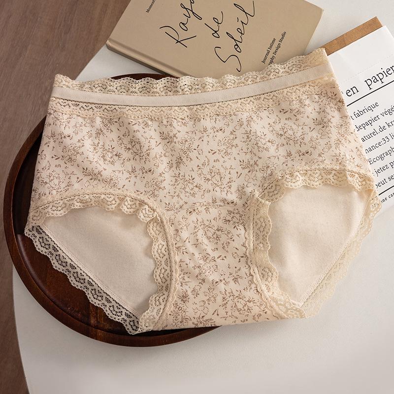 Pastoral Girl Antibacterial Mid-Waist High Elasticity Triangle Panties for Women - Soft & Comfortable with Extended Crotch