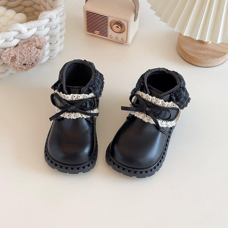 Девочки французские маленькие кожаные ботинки 2025 осень и зима детские кружевные ботинки принцессы на коротком каблуке с мягкой подошвой британские ботинки Мартин