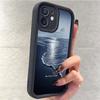 Чехол-защита для iPhone 15/16/17 «Морские волны, Черная бороздка, Алмазный песок»
