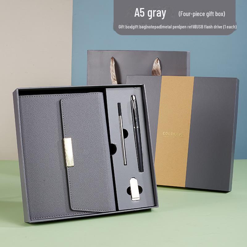 Подарочный набор из трехслойного блокнота формата А5 с индивидуальной гравировкой