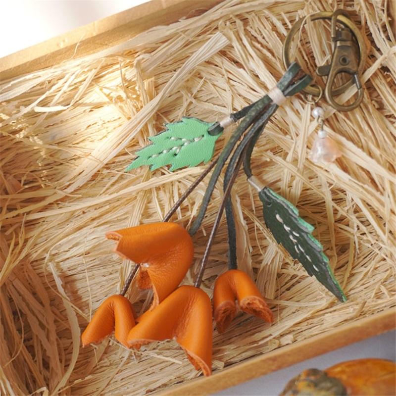 Брелок из натуральной кожи ручной работы с цветами и листьями, аксессуар для сумки