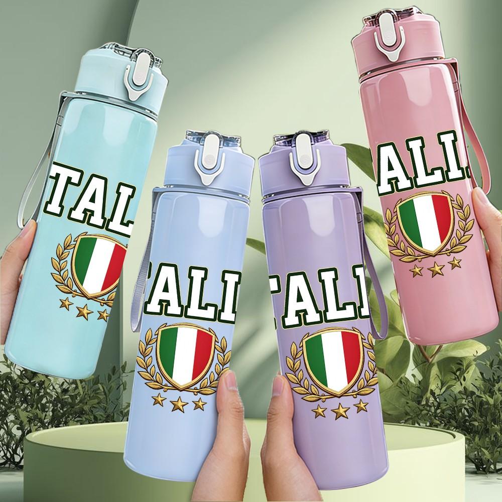 1PC Italia National Flag Letter Print 750ml Color Plastic Sports Water Bottle Leakproof Flip Straw Lid Suitable for Sports Office Home Use