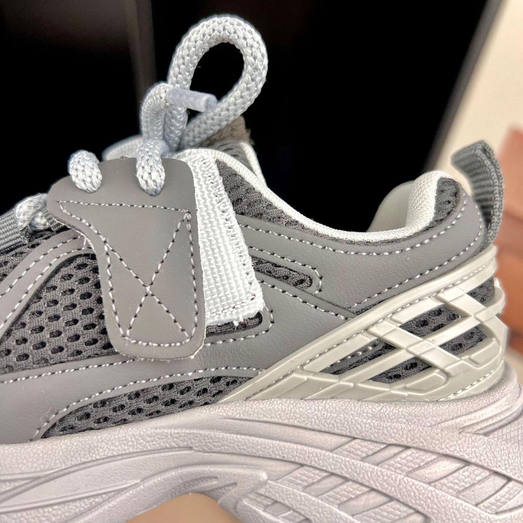 Модные детские спортивные кроссовки в корейском стиле с сеткой - Новинки Весна 2026, Легкие и дышащие для мальчиков и девочек.