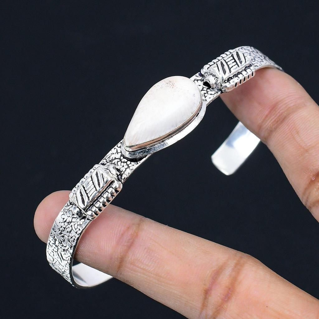 Предложение ко Дню сестер Браслет-бенгл из стерлингового серебра 925 пробы с камнем сколецит