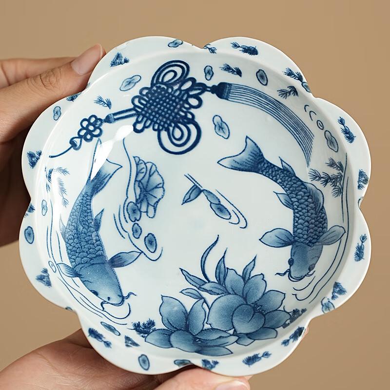 Zhuangluhua Blue and White Lotus Ceramic High-Footed Serving Plate