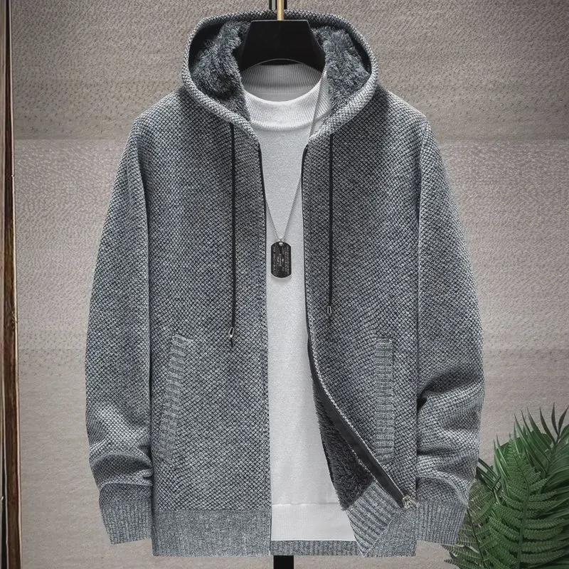 Мужской толстый плюшевый свитер-кардиган с капюшоном и воротником-стойкой на осень/зиму