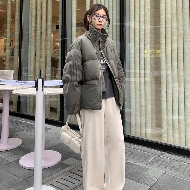 Высококачественная белая утиная пуховая короткая женская куртка-пуховик 2024 года, зимняя модная трикотажная водолазка с воротником-хлебом