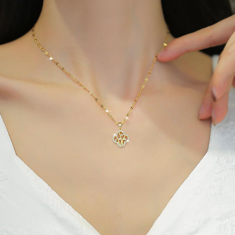 Shining Light Luxury Flower Full Diamond Real Gold Necklace Women'S Lucky Collarbone Chain With Jewelry