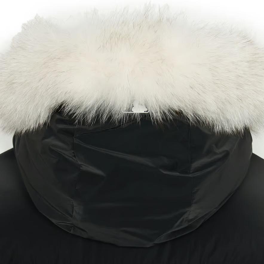 Новый пуховик MLB New York Yankees женский черный 3FDJB2146-50BKS