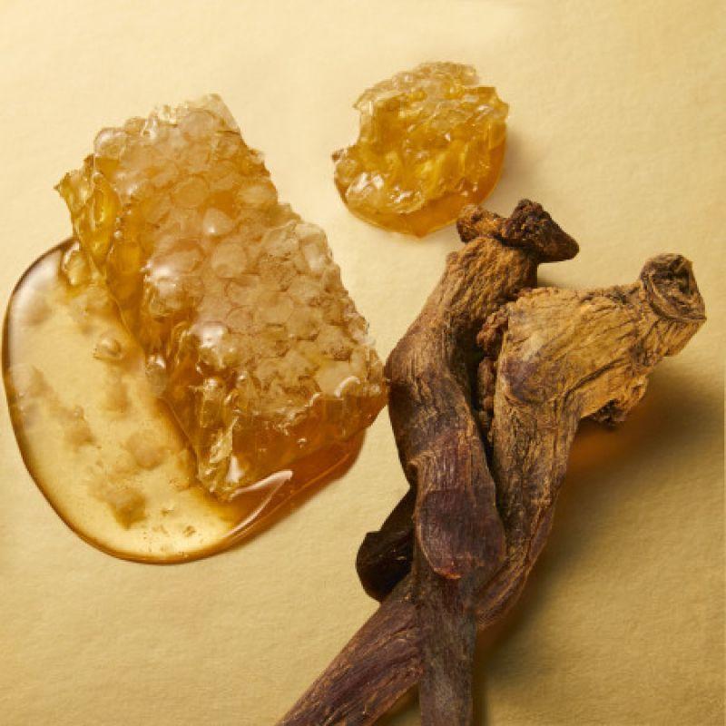 [Nature Republic] Водяной крем Jinsaeng Royal Silk, 60 г