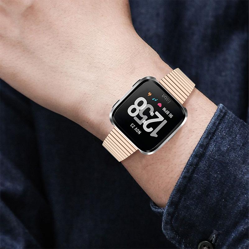 Stylish Stainless Steel Wrist Strap with Double Buckle Side Textured Band Smart Watch Accessory for Fitbit Versa/Versa 2/Versa Lite/Versa SE