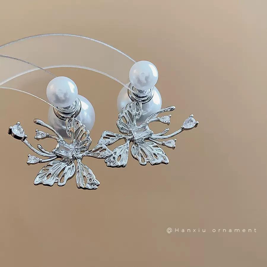 Pearl Tassel Earrings with Silver Needle & Floral Design – Medieval Vintage Style for Women