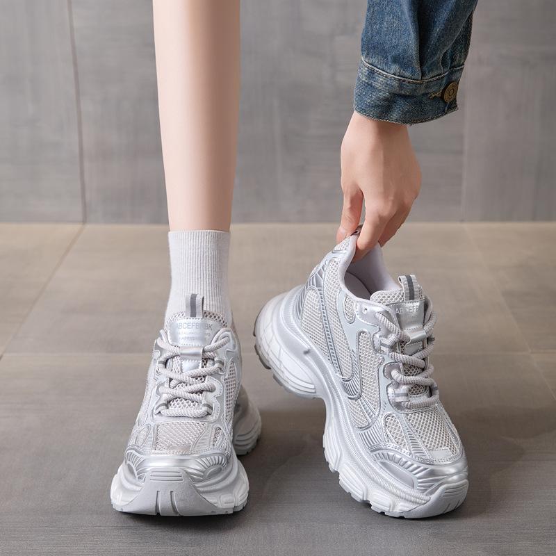 Thick-soled Dad Heightening Shoes Women's 2025 Autumn New Mesh Casual Breathable Sports Shoes Versatile Sports Casual Shoes