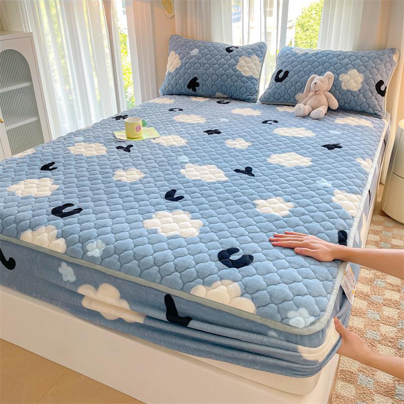 Утолщенный хлопковый чехол для кровати, односпальный чехол для кровати, коралловый бархат, молочный бархат, зимний матрас, нескользящий защитный чехол