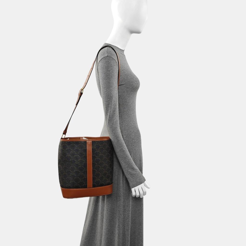 [Pre-Owned] Triomphe Classic Monogram Canvas And Calfskin Bucket Bag - Very Good #16O4DVY