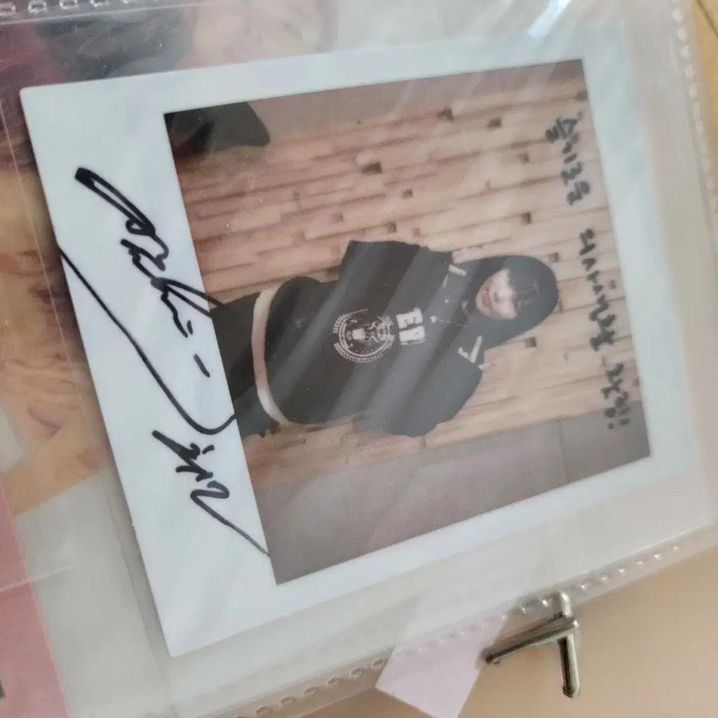 Wheein Polaroid Poca