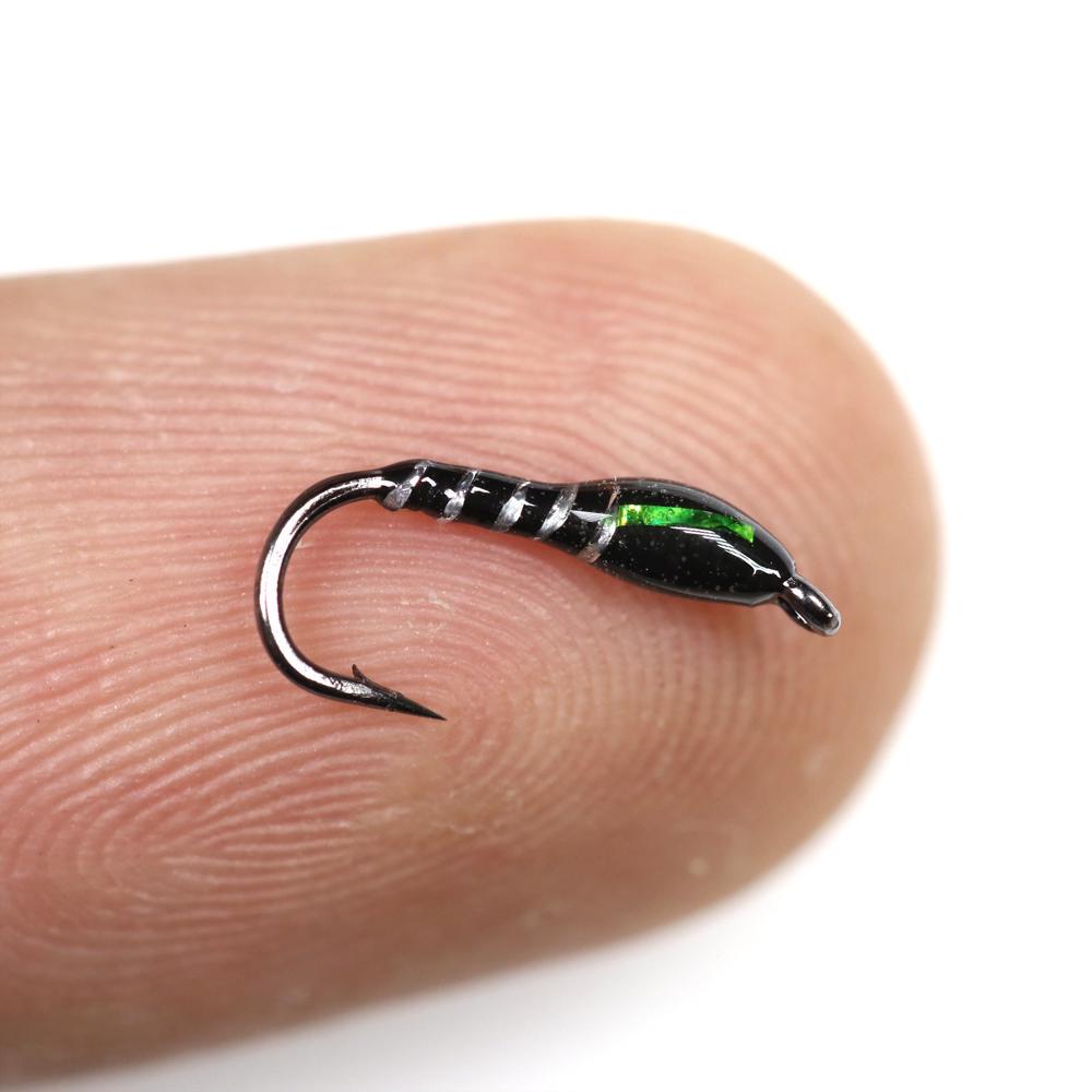 Набор крючков приманок на форель