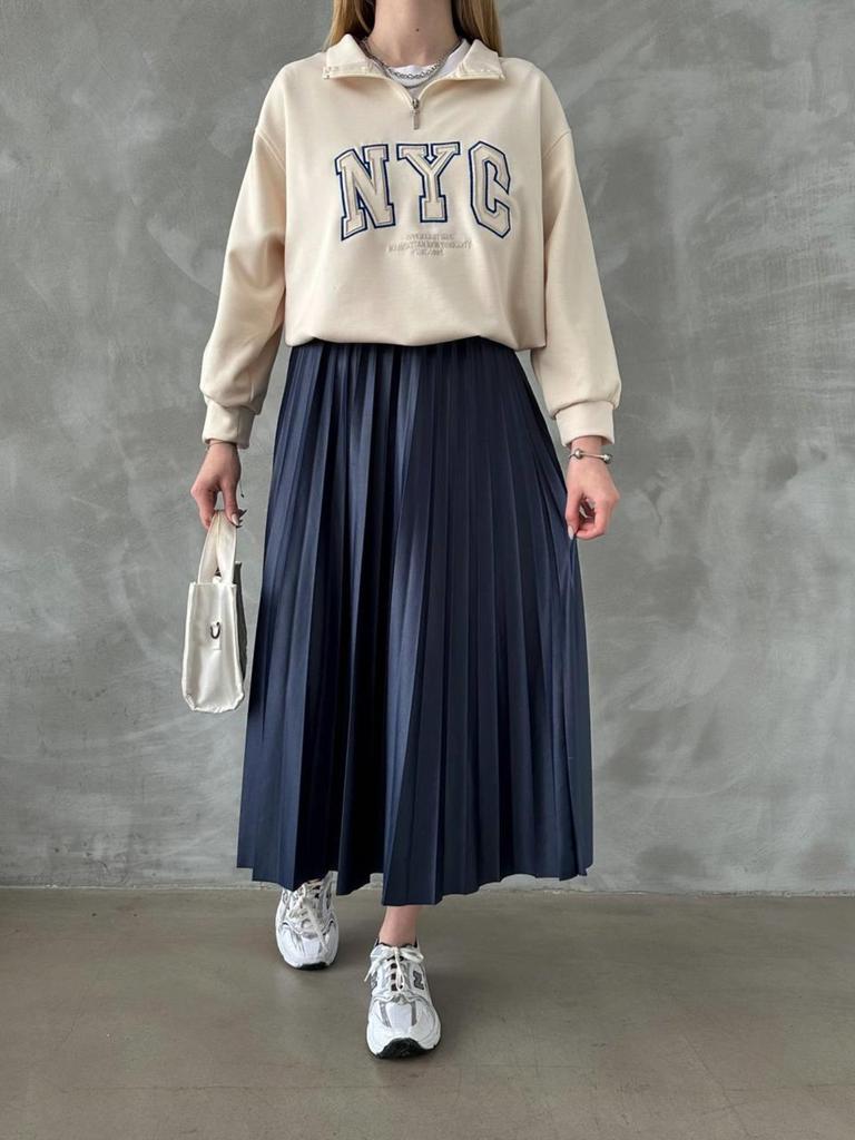 Женский свитшот большого размера с вышивкой тремя нитями