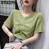 Весенне-летняя женская корейская шифоновая рубашка с короткими рукавами и нишевым дизайном. Свободные и универсальные плиссированные топы с v-образным вырезом.
