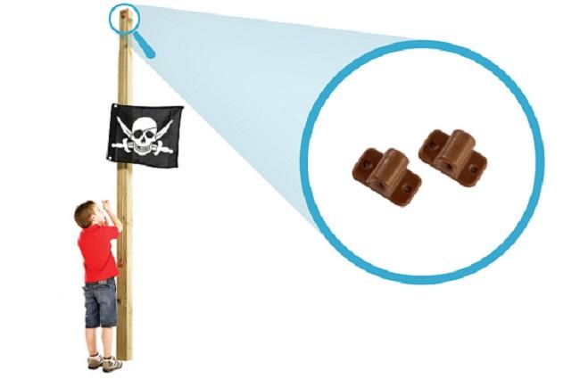 Crown flag on the mast