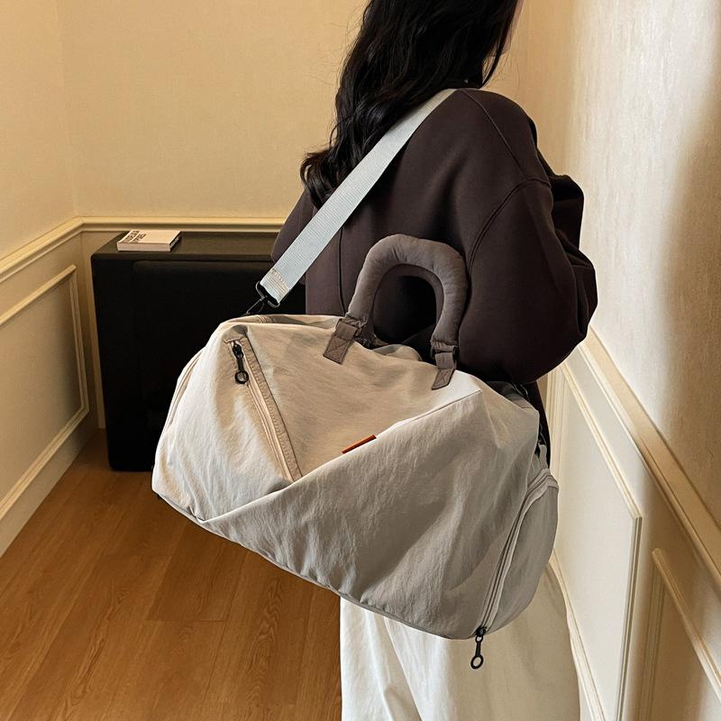 Korean-style fashion yoga training bag, multifunctional outdoor sports storage bag, portable travel bag for short trips