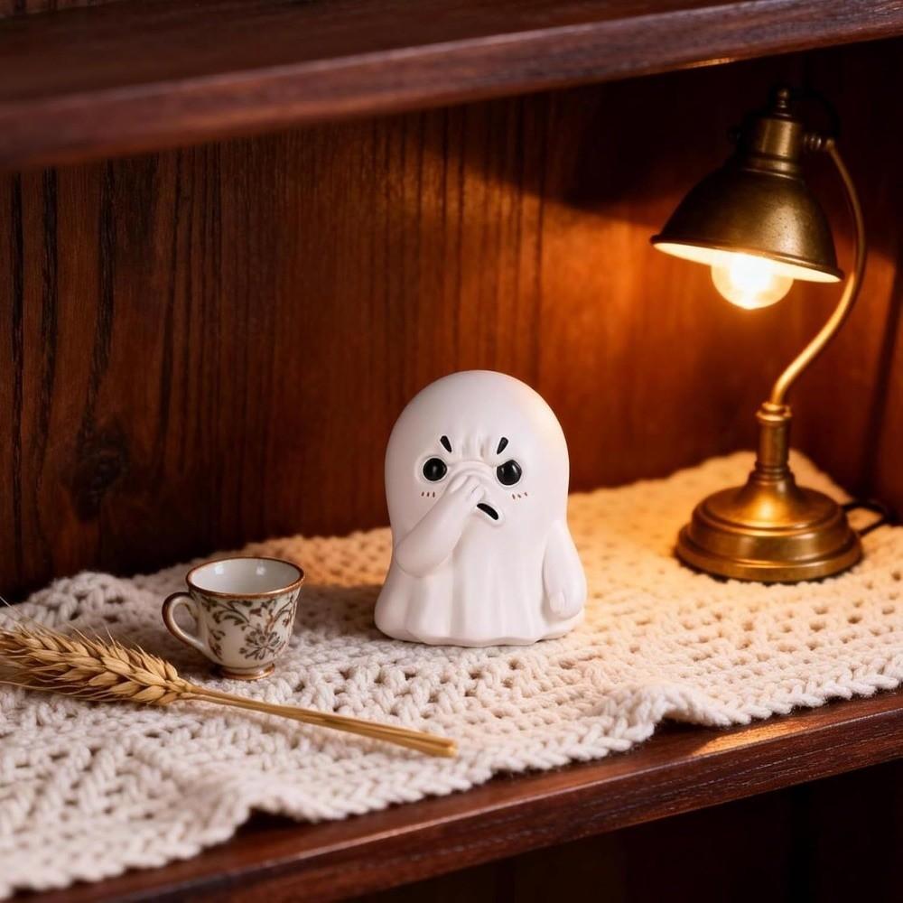 Resin Ornaments Halloween Nose-Pinching Ghost Desktop Decor Ghost Statue for Bathroom or Shelf