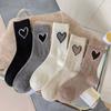 Милые женские носки в корейском стиле, новые, осенние, повседневные, с рисунком в виде сердца, теплые зимние носки, женские, милые, для девочек, мягкие