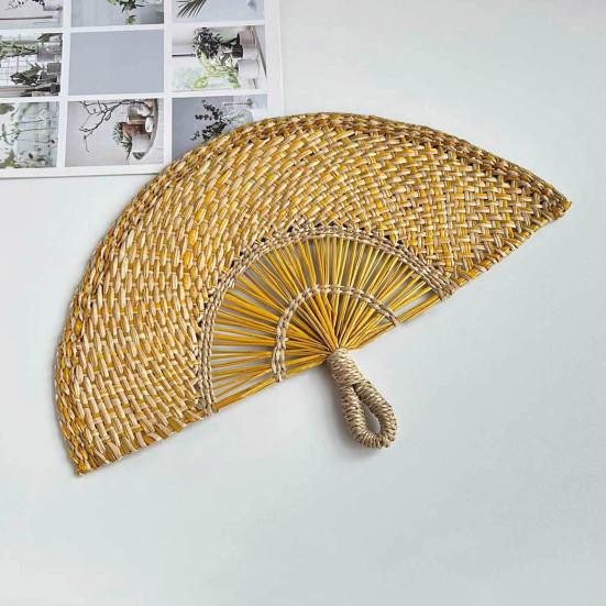 Handmade Straw Weaving Fan Natural Sea Grass Raffia Hand Fan Semicircular Woven Palm Leaf Handheld Fan Summer Cooling Fan Wedding Party Decoration