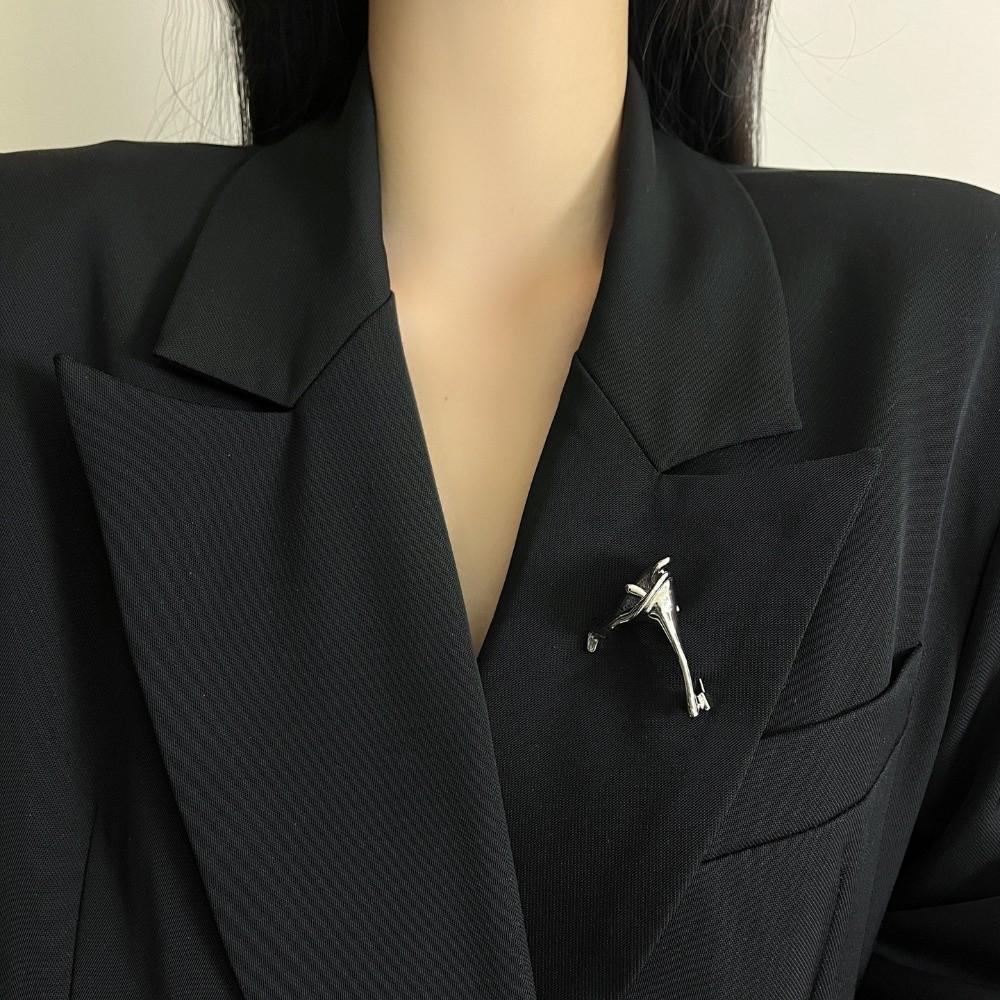 French Style Calla Brooch Vintage Metal Glossy Brooch Zantedeschia Pins  Western-style Clothes