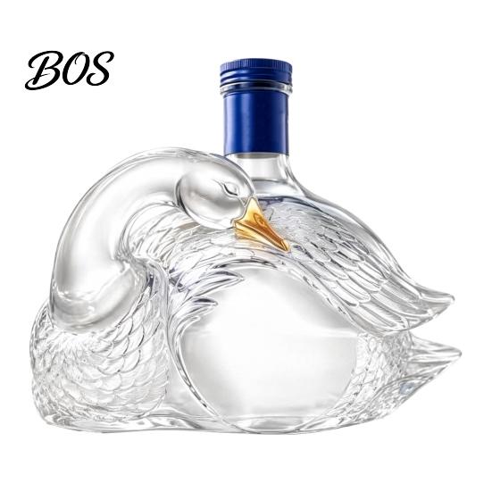Amber Glass Decanter Goose Bird Shape Whiskey Decanter, 3D Animal Liquor Bottle for Bar Display, Art Wine Dispenser Home Gift Decorative