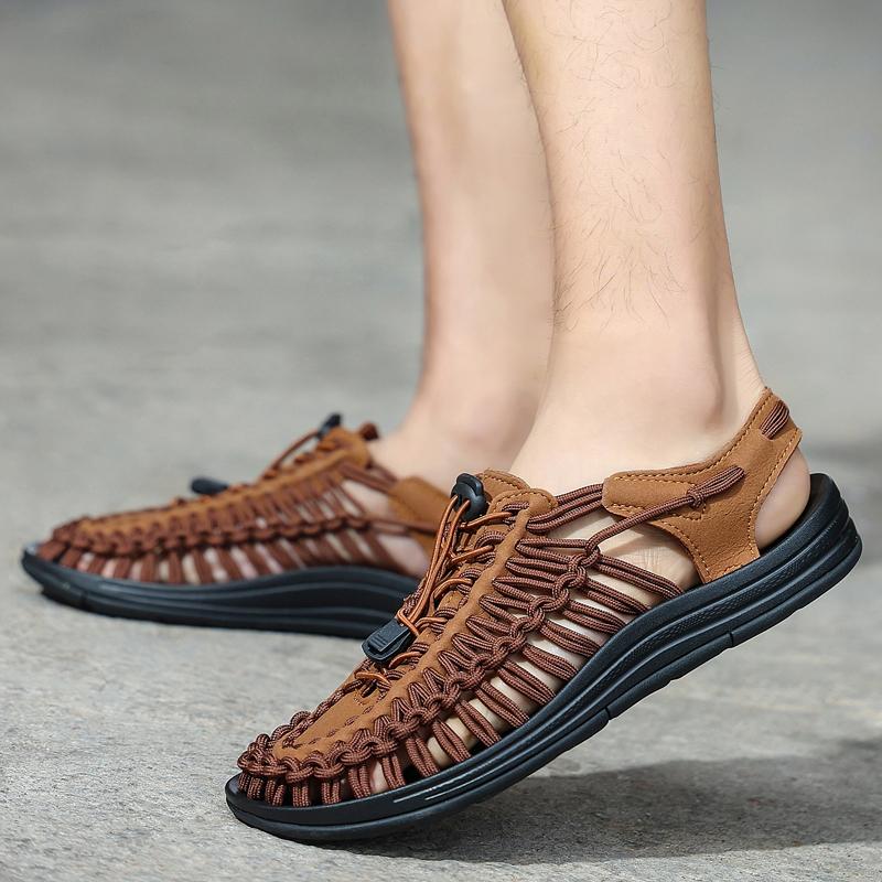 Fashion Lightweight Weave Men Casual Summer Shoes 2025 New Men's All-match Luxury Sandals Leather Men Fashion Beach Non-Slip Sandals