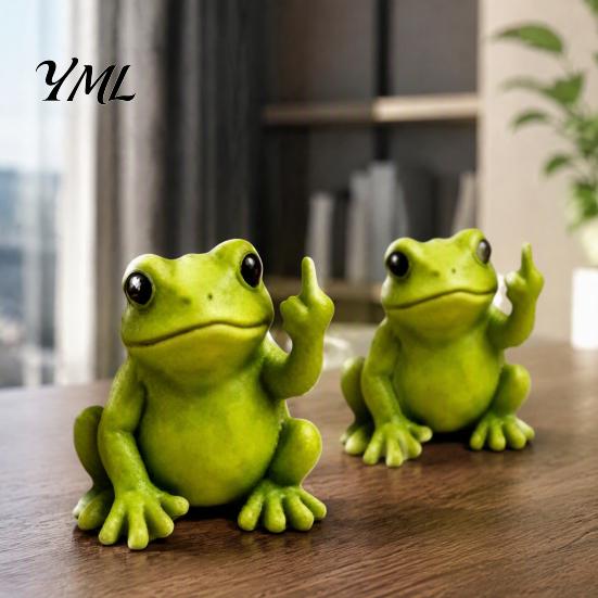 Small Novelty Items Mini Monkey Figurine, Funny Resin Frog Statue with Middle Finger Gesture, Sarcastic Humorous Office Pranks Prank Ornament
