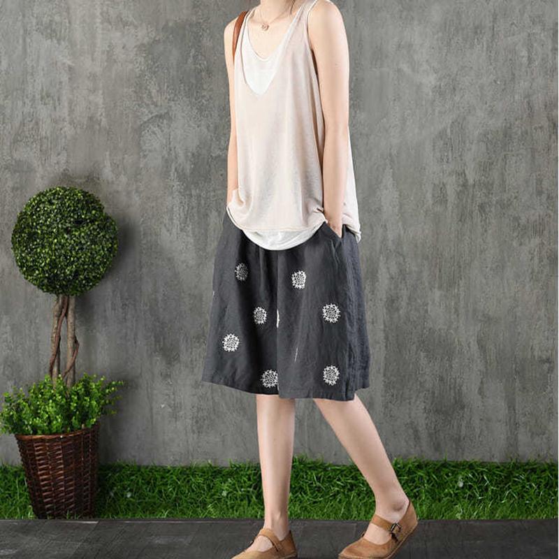 Винтажные брюки с вышивкой размера плюс пять четвертей, универсальные женские широкие шорты из хлопка и льна